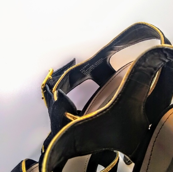 Super cute Steve Madden gold and black high heels! - Picture 2 of 8